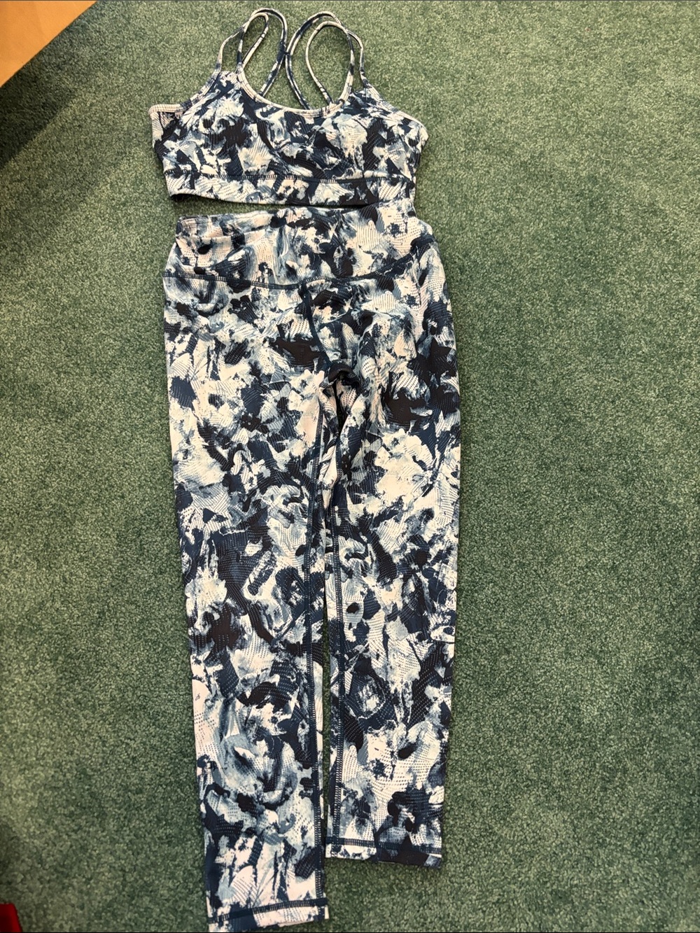 Gaiam Active Set Sports Bra Small Leggings XS Blue White Print Workout Set